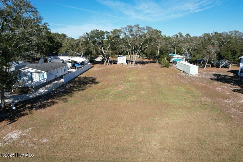 Image 1: Lots 16 & 17