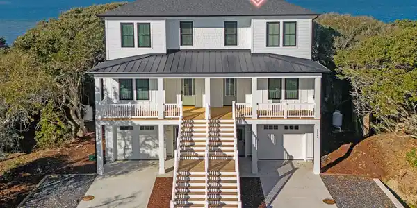 3804 Emerald Drive