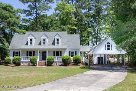 212 N Wedgewood Drive