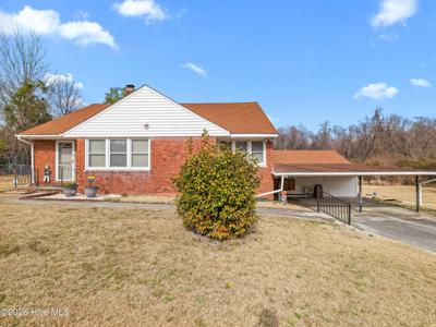 15 East Drive