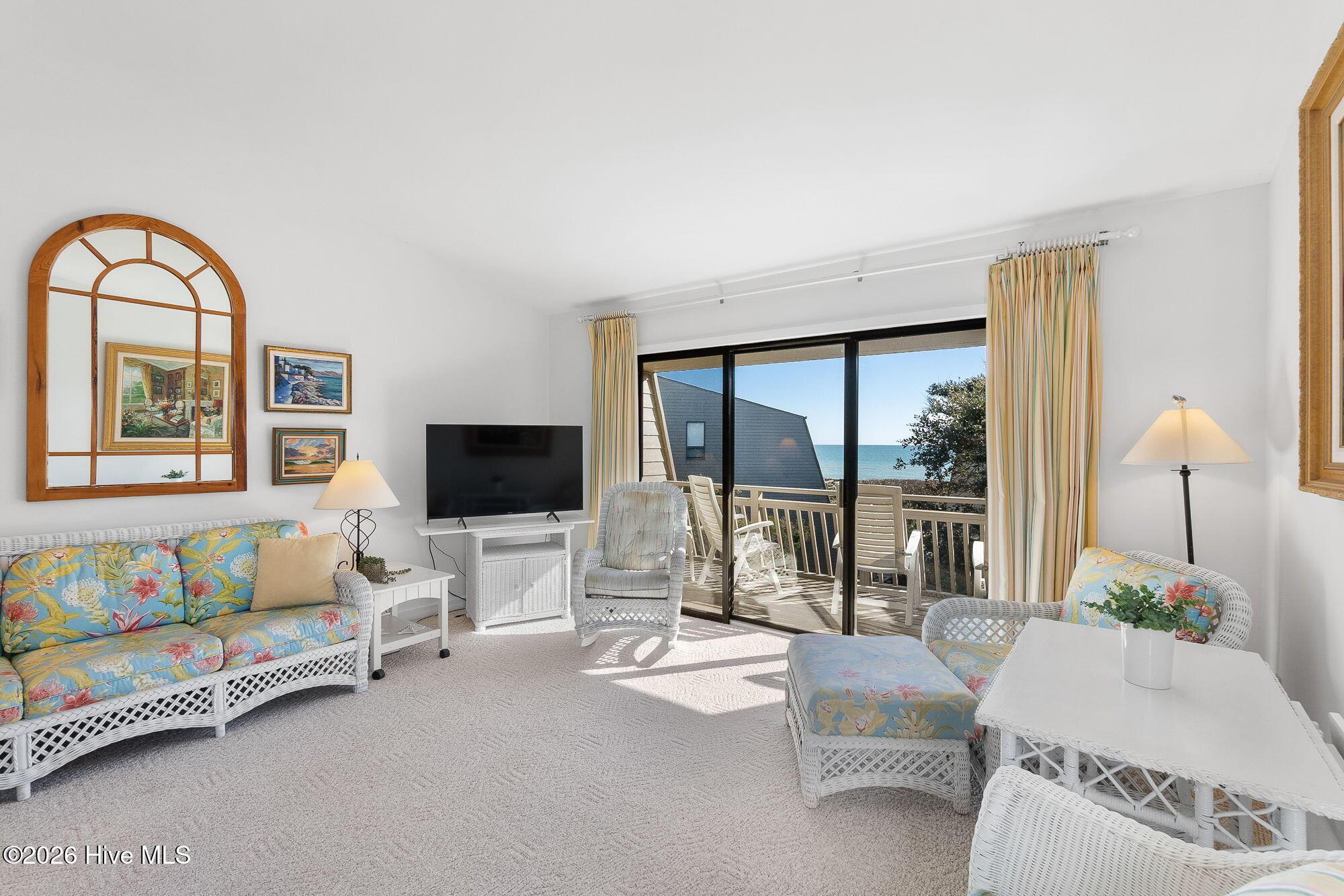 Image 3: Top floor living area