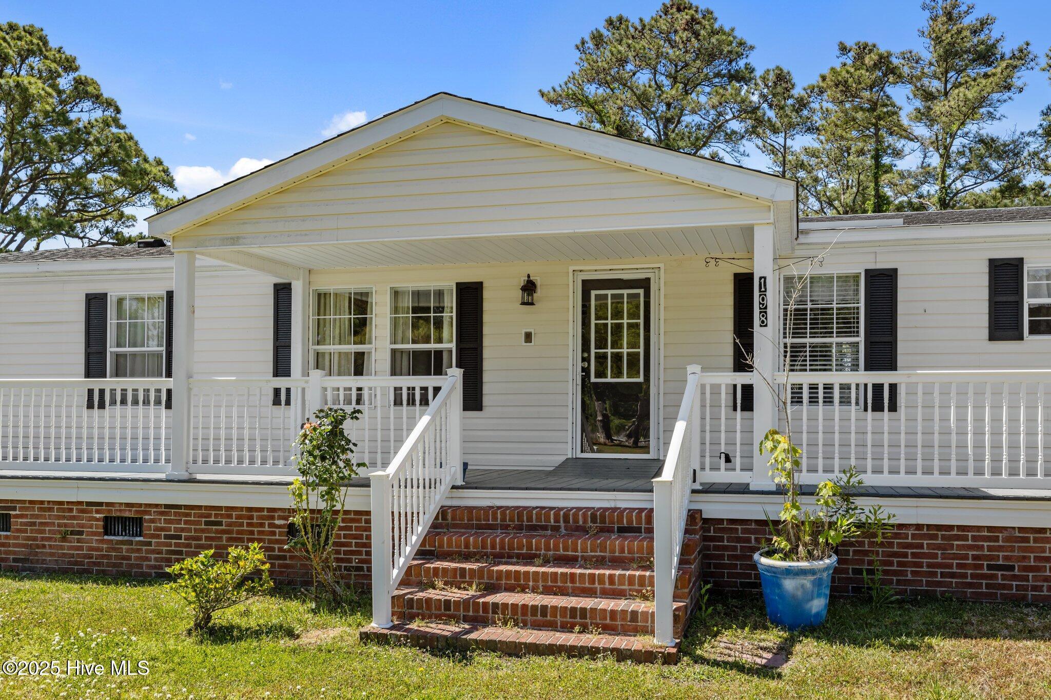 Image 3: 1-web-or-mls-1S3A5749