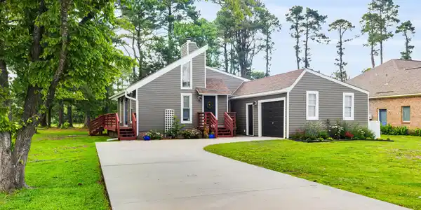1223 Pelican Drive