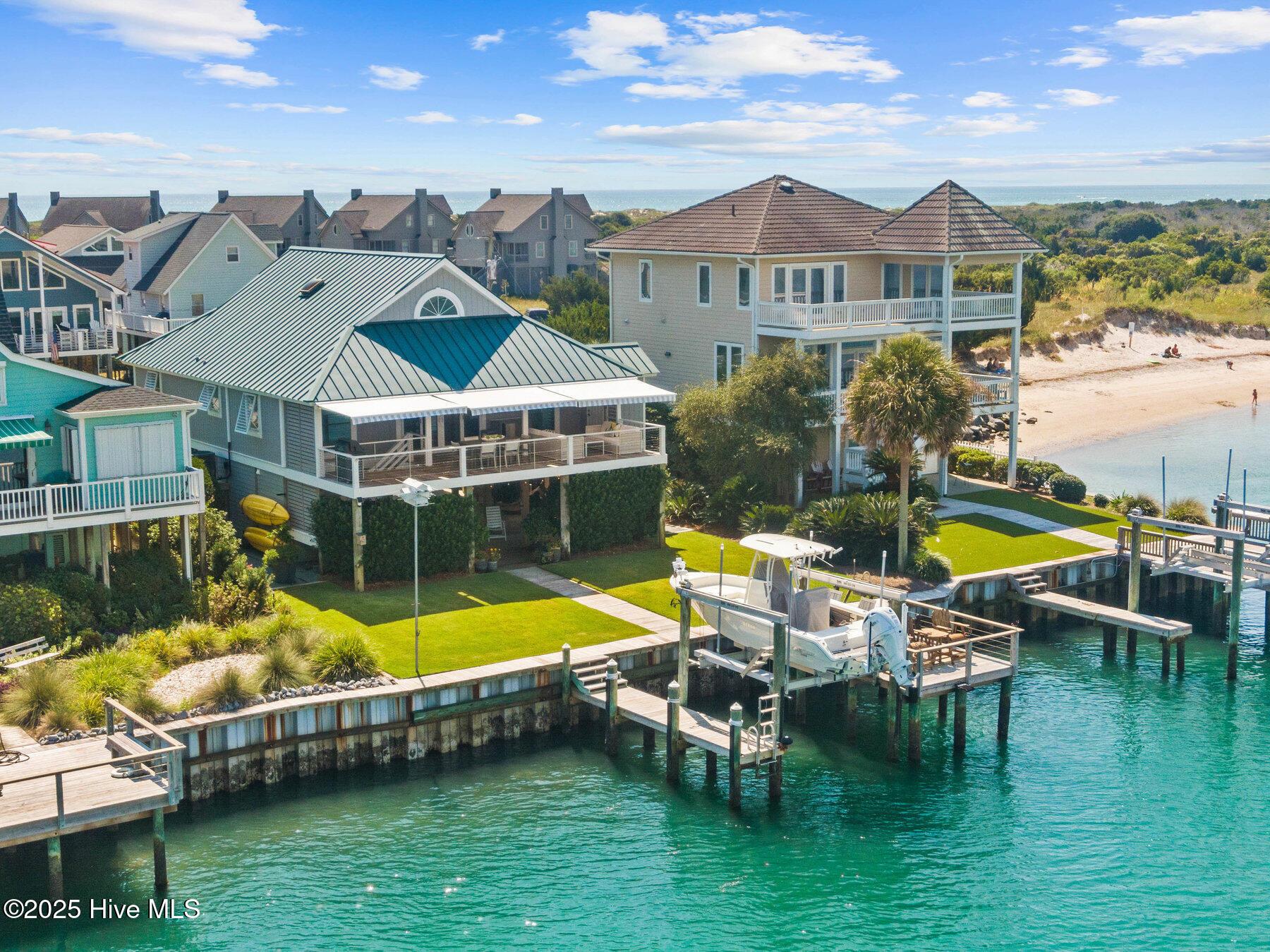 Image 4: 050_2120_shoreline_drive-50_430
