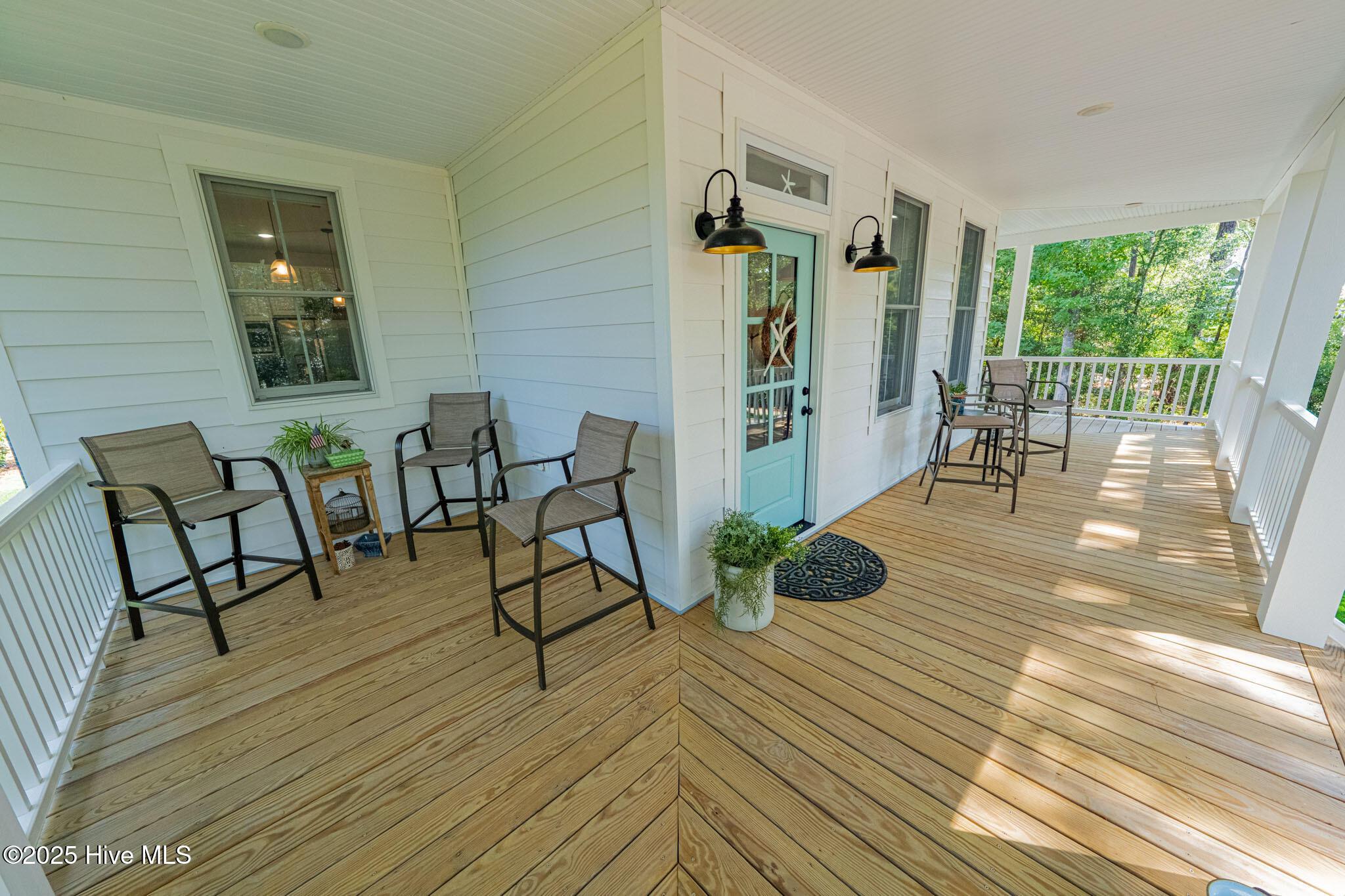 Image 4: Front Porch