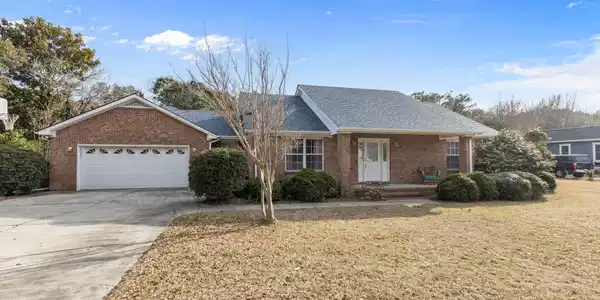 303 Pine Knoll Circle