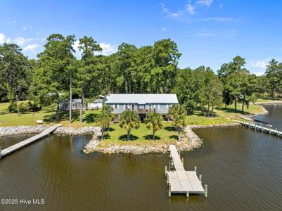 1035 Old Pamlico Beach Road W