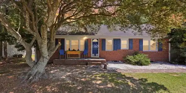 165 Newtown Road