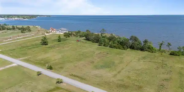 Image 2: 2-web-or-mls-DJI_20260421150832_0579_D