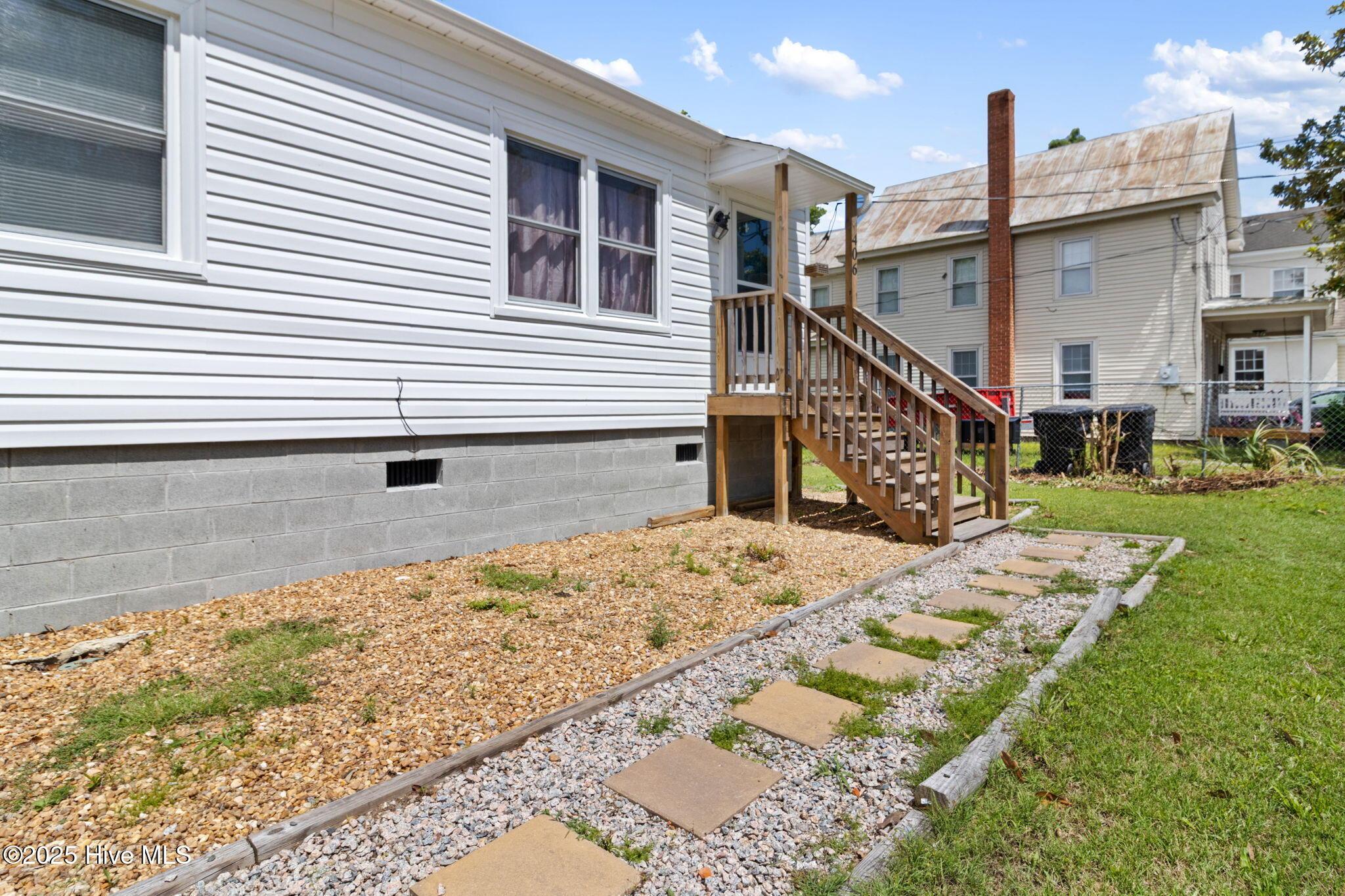 Image 4: 10-web-or-mls-walnu-10