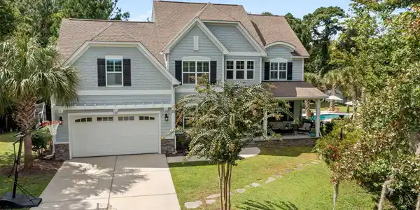 109 Hope Town Court