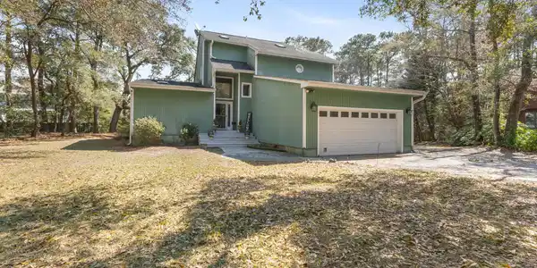 909 Cobia Lane