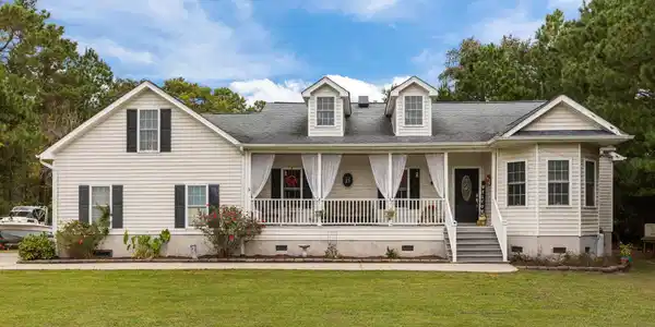 75 Seaview Court
