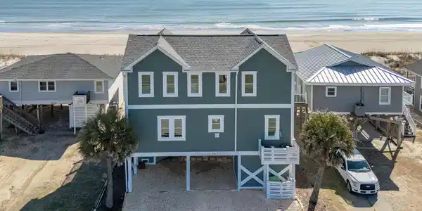 230 Ocean Boulevard E