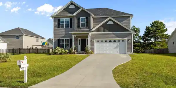 919 Eastman Creek Drive