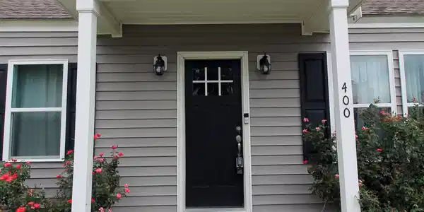Image 4: Entrance