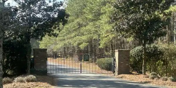 1261 Bailey Pointe Dr Drive