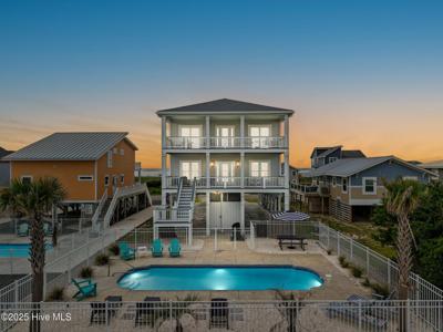 1012 W Beach Drive