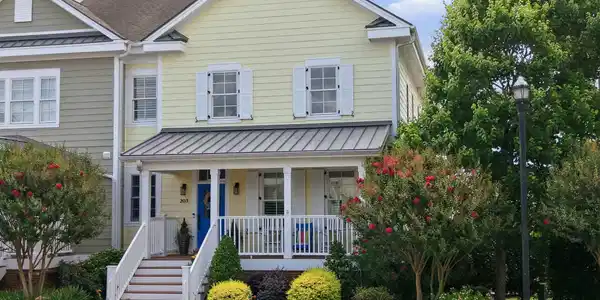 203 S Academy Street