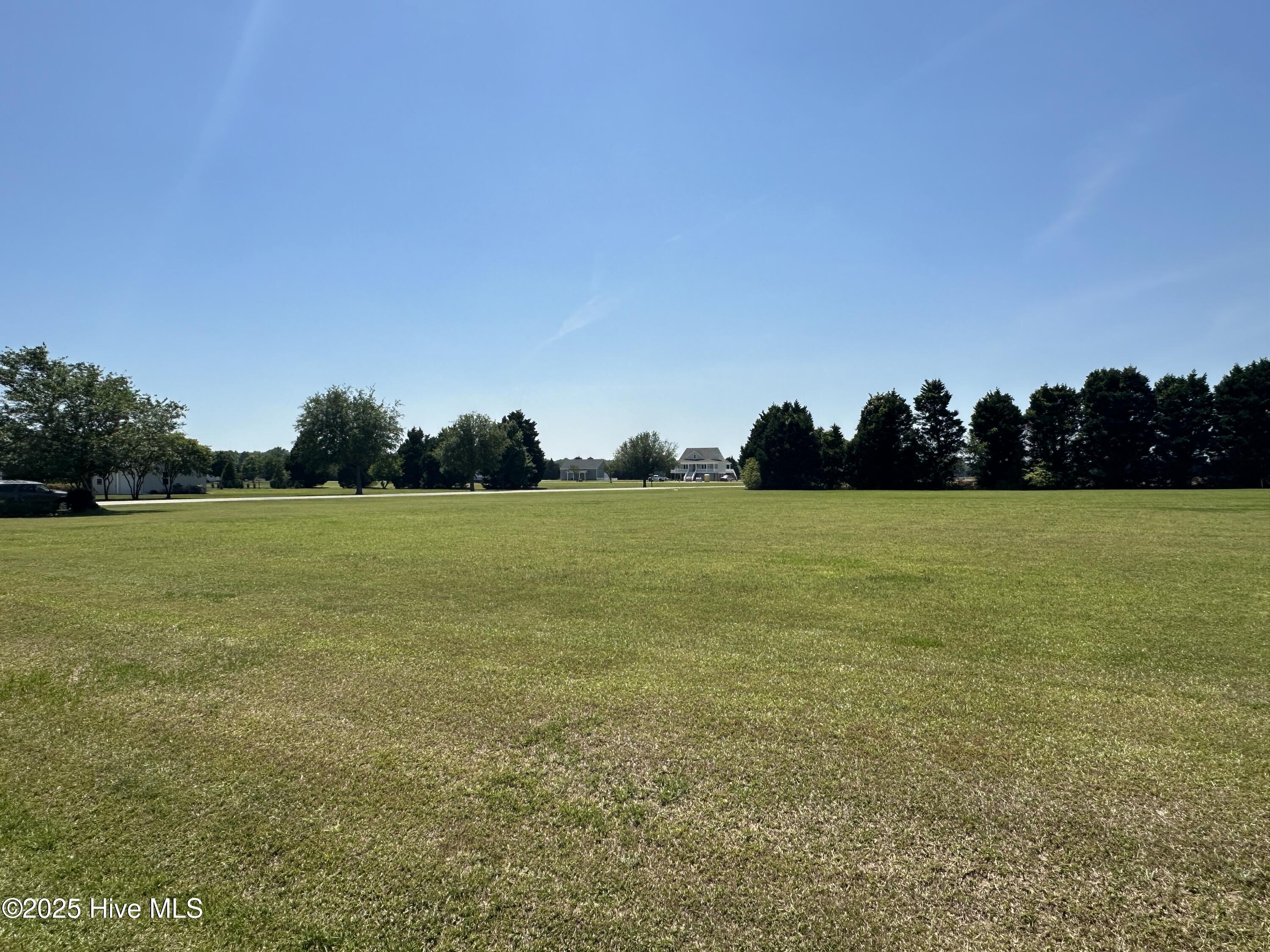 Image 1: DB093D22-F435-4E27-943E-FE5320DF6A86