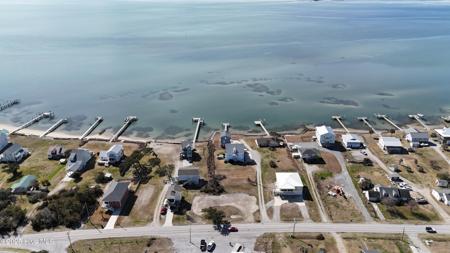 908 & 922 Island Road