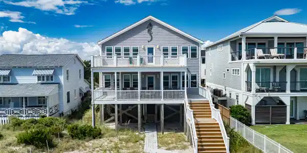 19 E Charlotte Street