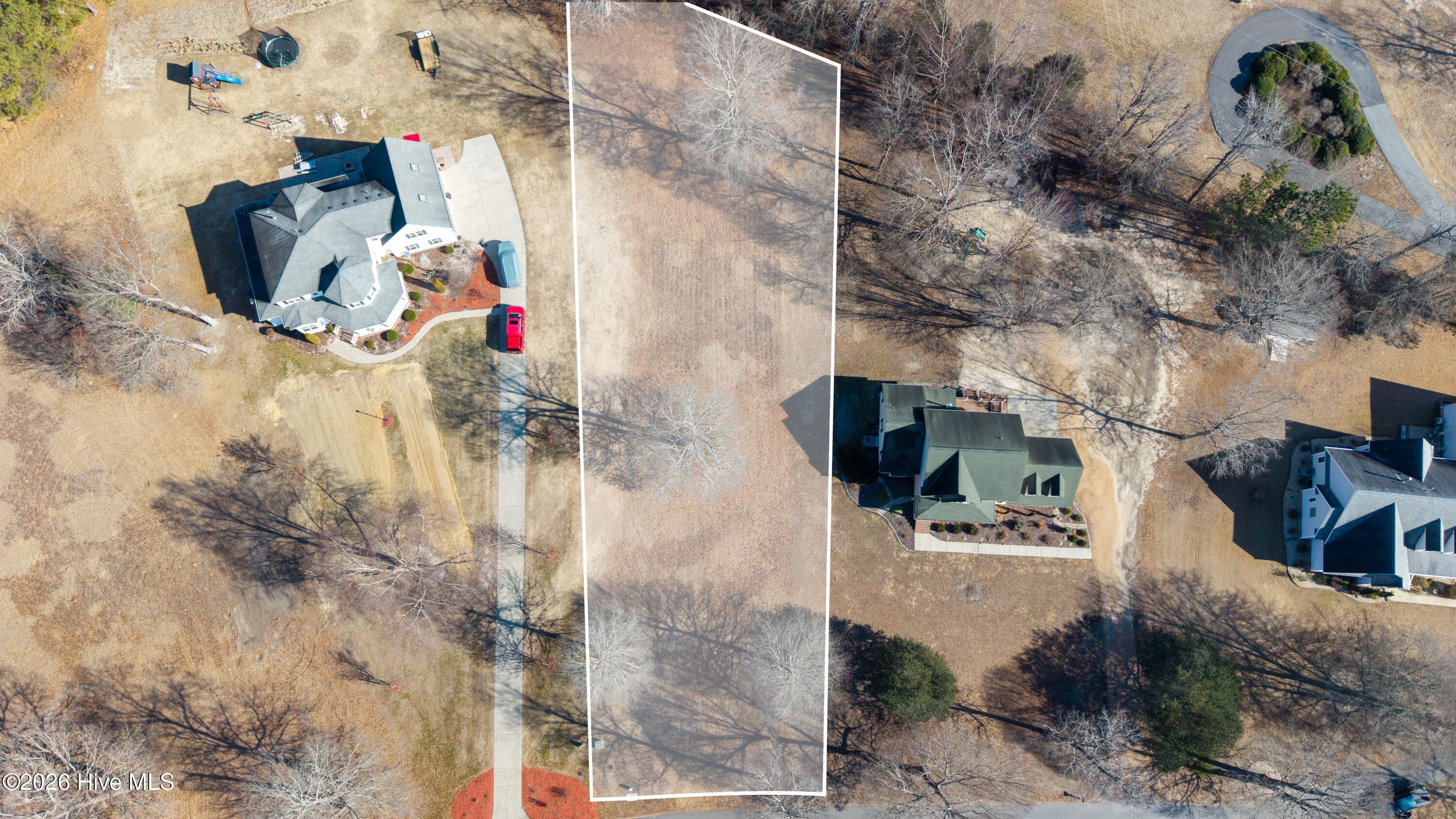 Image 3: 141 Lake Wood Drive-02-2