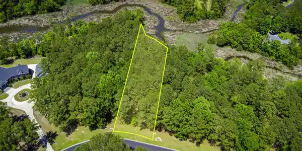 Image 4: 272 Southern Plantation Drive S
