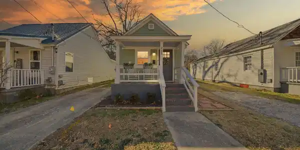 211 Dr Martin Luther King Jr Avenue