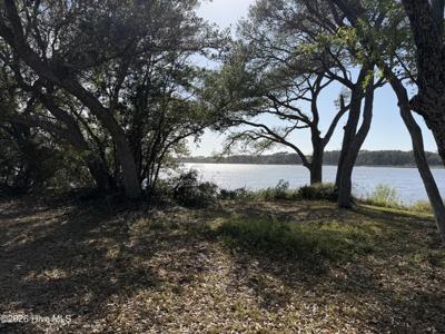 313 Pelican Harbor Road