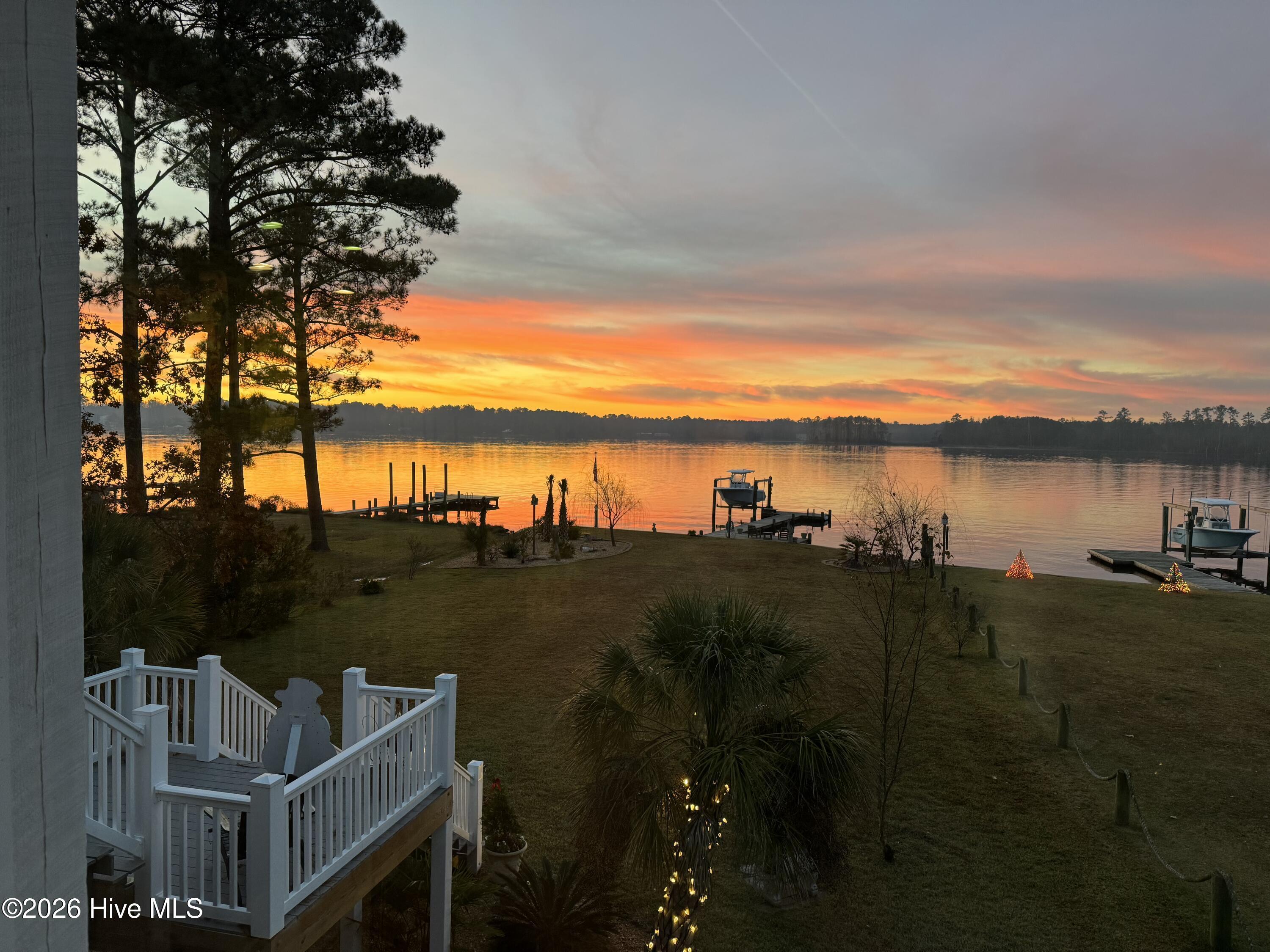 Image 4: 2E0ECBFF-5052-4075-B2C5-6EED84D862D6