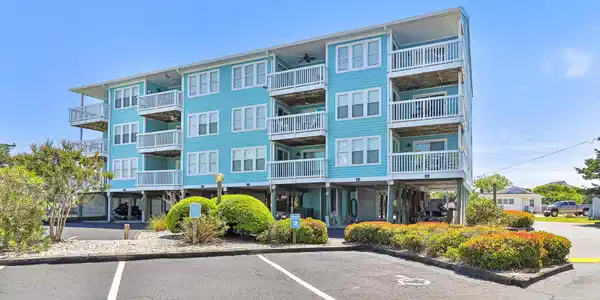 Image 2: Incredible condo in Indian Beach