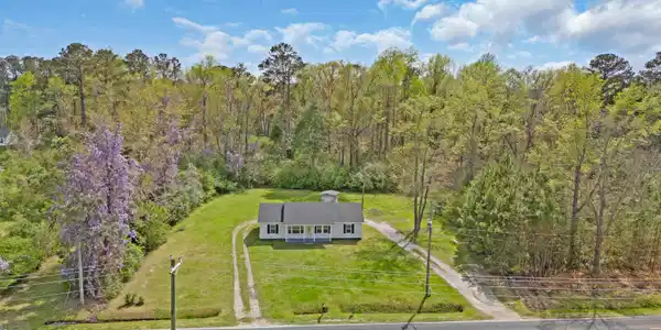 140 Chinchilla Drive