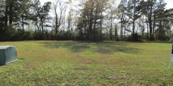 Image 2: Front view of Lot 40-40A
