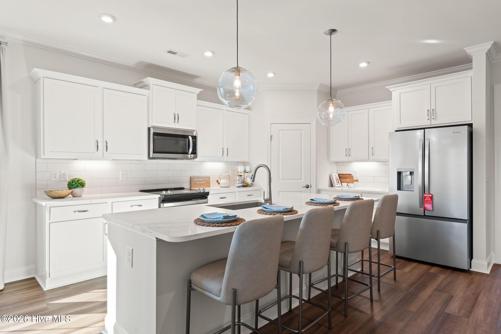 Image 4: Kitchen 1