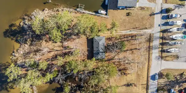 Image 4: 10-web-or-mls-DJI_20250221151820_0404_D