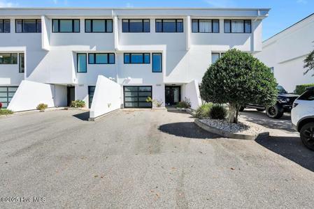 5409 Marina Club Drive