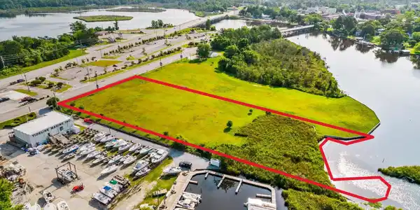 Image 2: 4-web-or-mls-DJI_0198