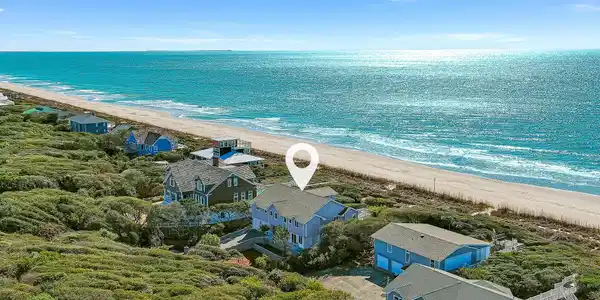 Image 2: Oceanfront Home in Pine Knoll Shores