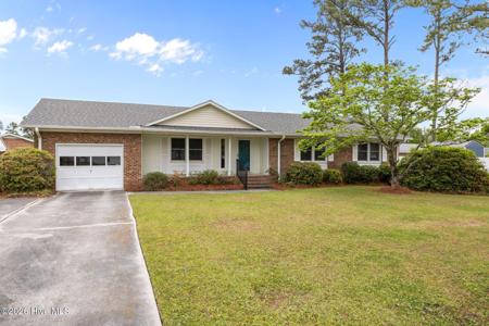 902 Hedrick Boulevard