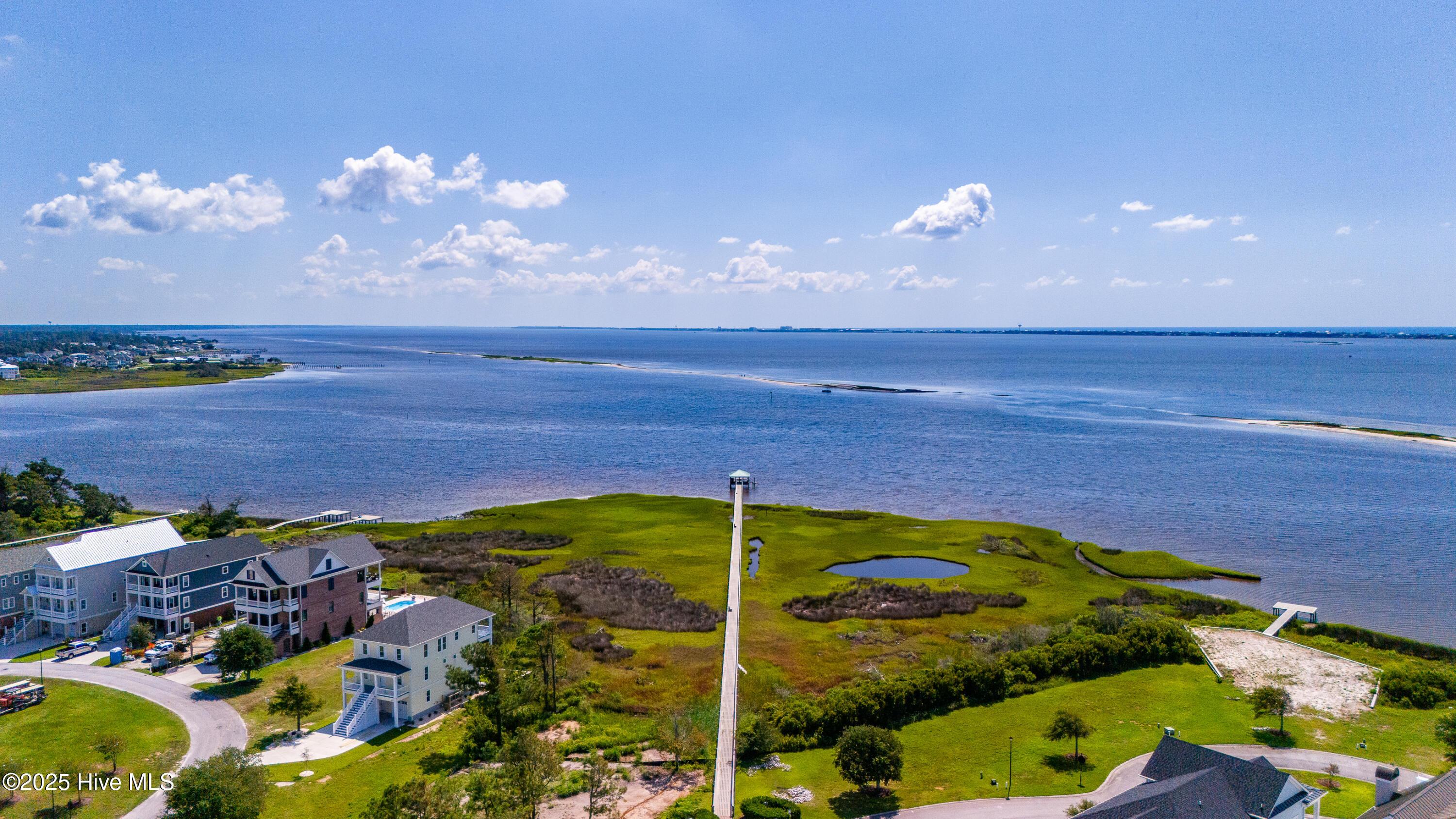 Image 2: 458 Kensington Place Newport, NC