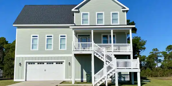 128 Westbay Circle