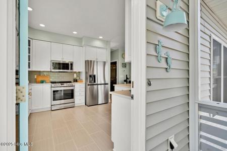 334 NE 48th Street