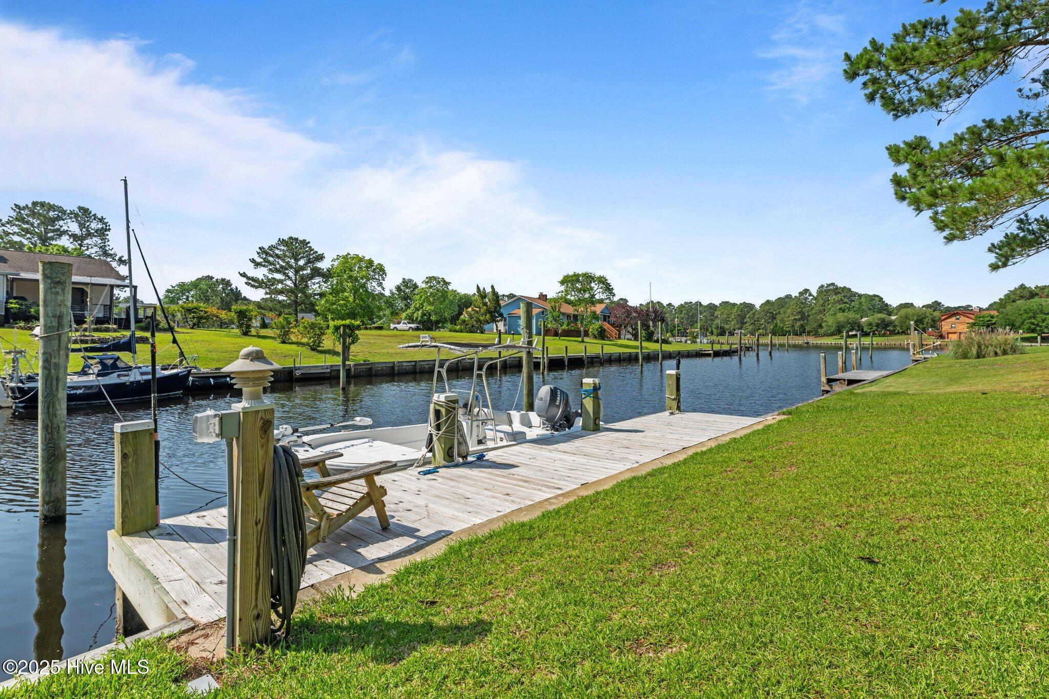 Image 4: 22-web-or-mls-DSC_8098