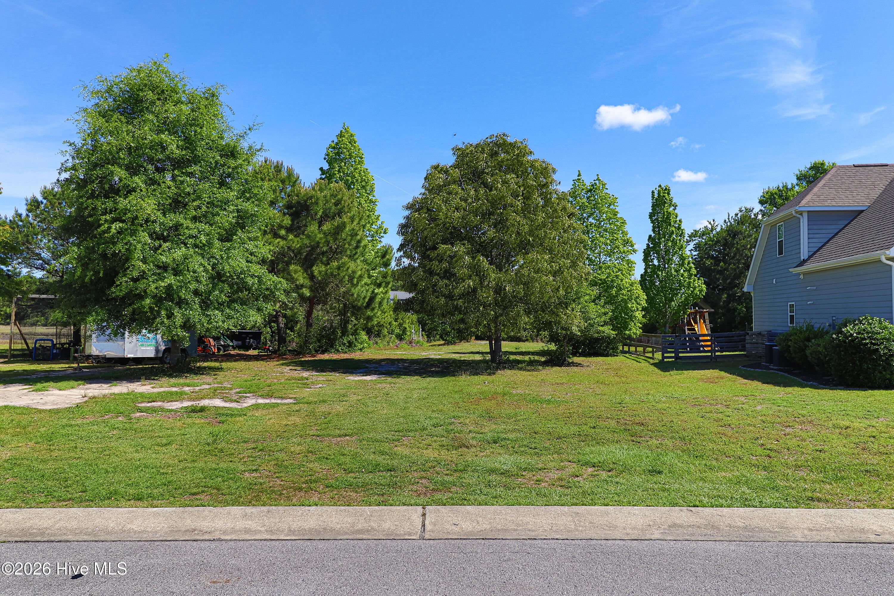 Image 3: Vacant lot in Marsh Harbor