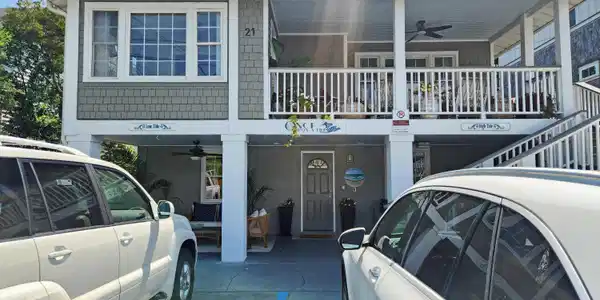 21 W Henderson Street
