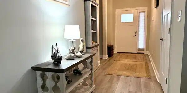 Image 3: Entry