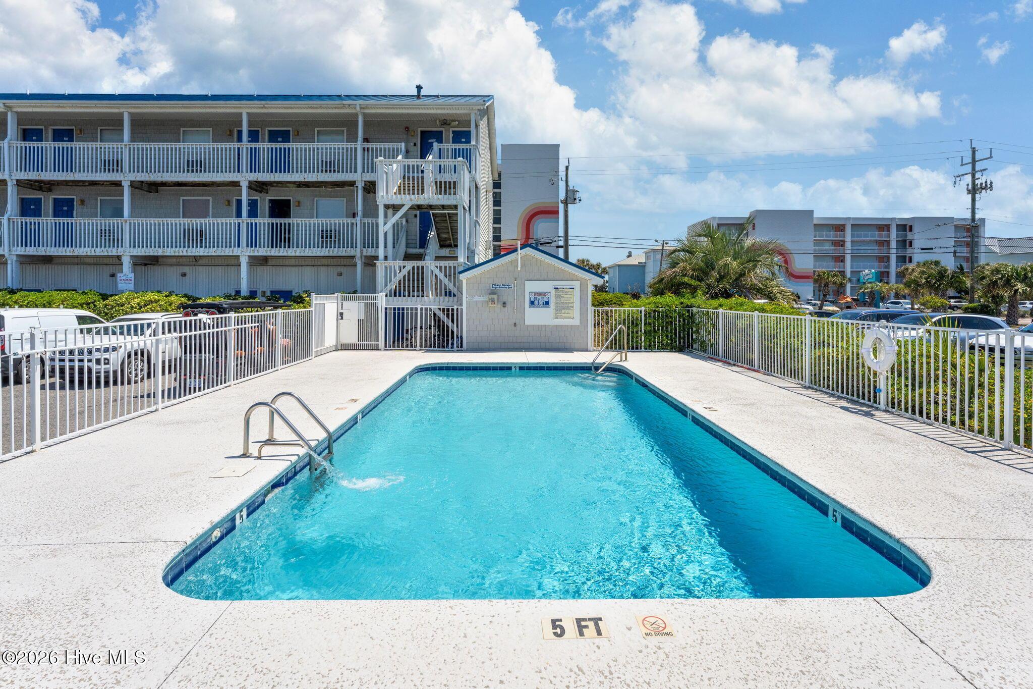 Image 3: exteriors-06 (1) Pool