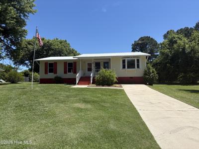 32 Arrowhead Drive