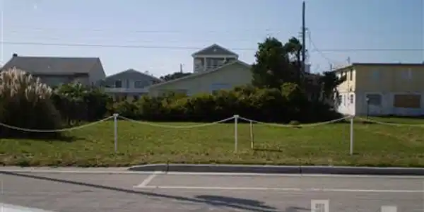 426 Fort Fisher Boulevard S